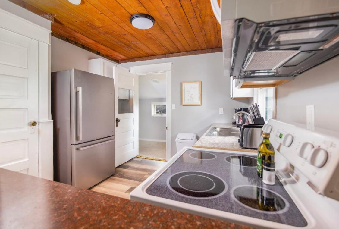 Spacious 2 Bedroom Home Near Ingersoll & Downtownデモイン エクステリア 写真