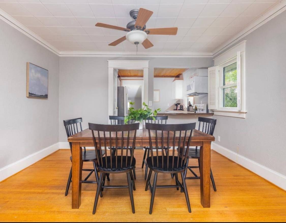 Spacious 2 Bedroom Home Near Ingersoll & Downtownデモイン エクステリア 写真